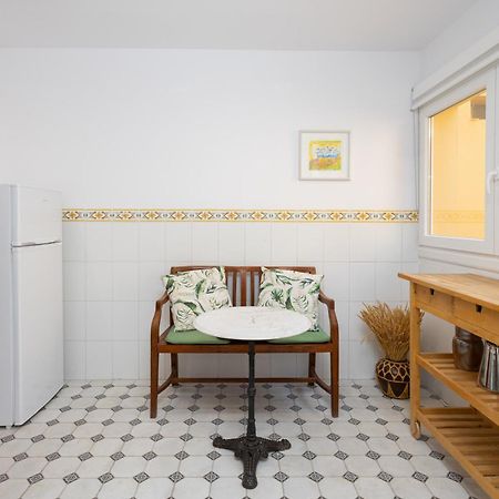 C92 - Rustic Two Bedrooms Apartment With Terrace Малага Екстер'єр фото