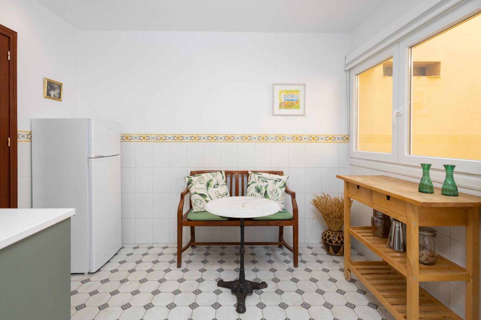 C92 - Rustic Two Bedrooms Apartment With Terrace Малага Екстер'єр фото