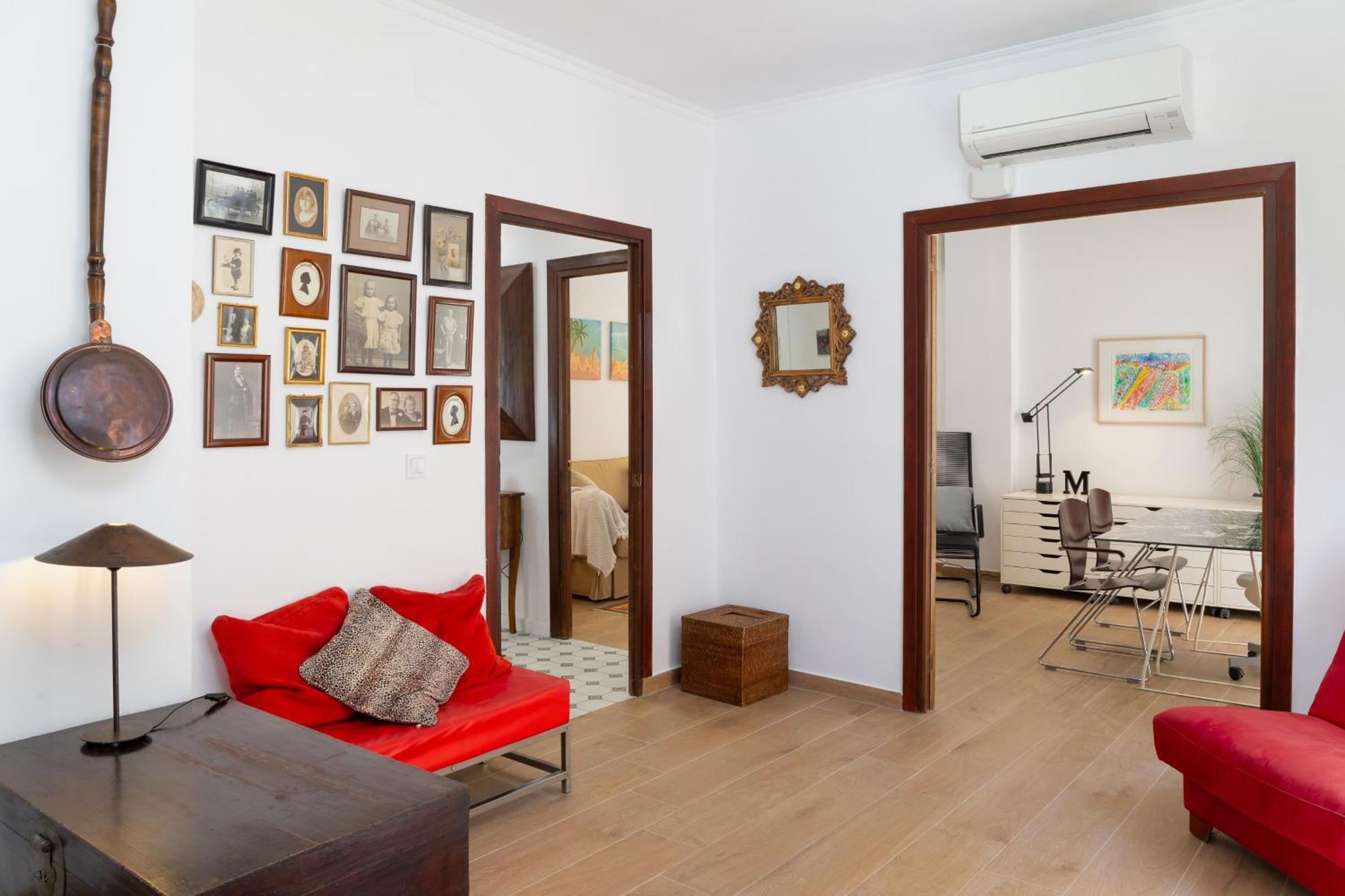C92 - Rustic Two Bedrooms Apartment With Terrace Малага Екстер'єр фото